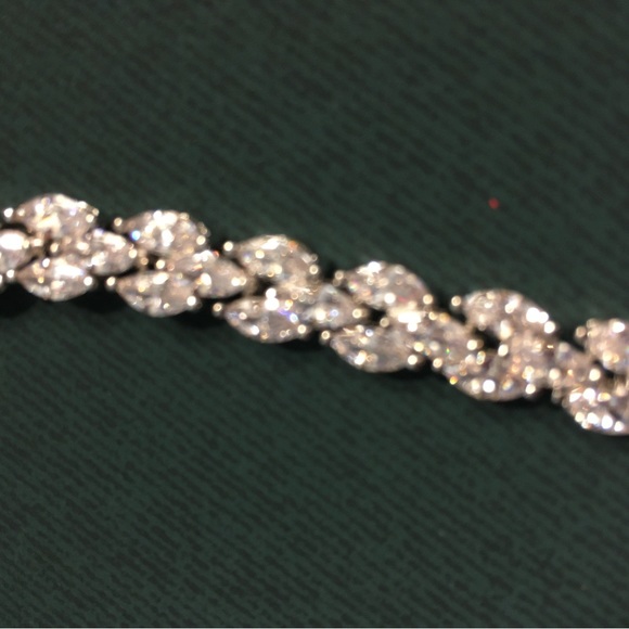 Rhinestone Necklace, New, never worn. - Picture 14 of 14